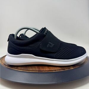 Propet Men's Black and White Trainers